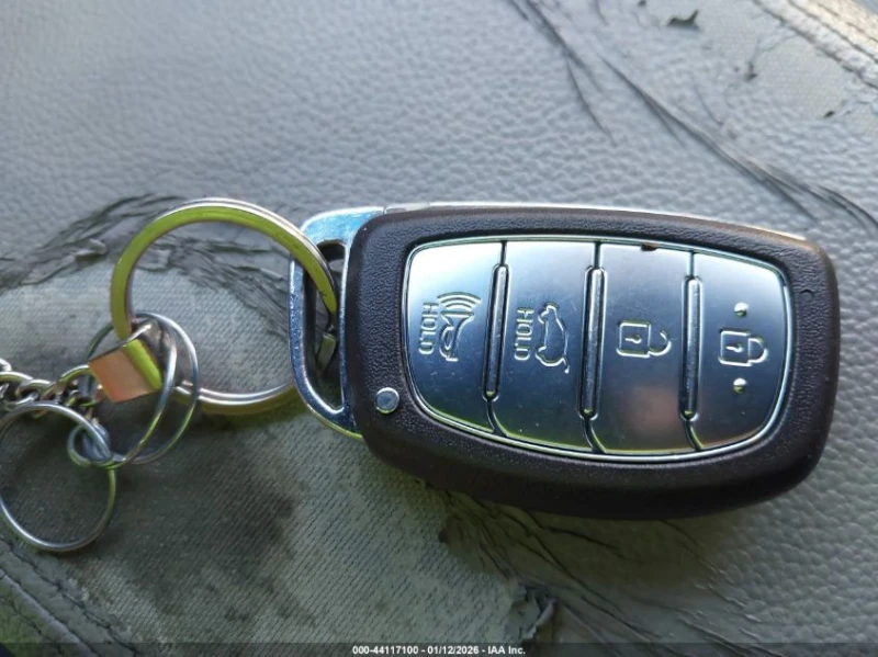 Hyundai Tucson Value, снимка 11 - Автомобили и джипове - 53530668