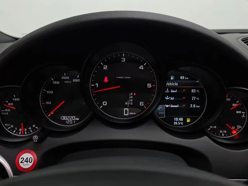 Porsche Cayenne 3.0D PLATINUM, снимка 8 - Автомобили и джипове - 55740448