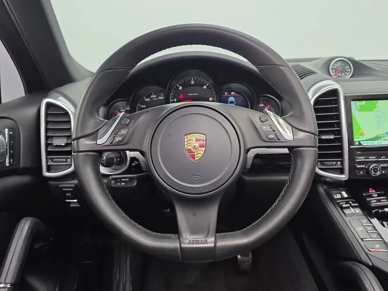 Porsche Cayenne 3.0D PLATINUM, снимка 13 - Автомобили и джипове - 55740448