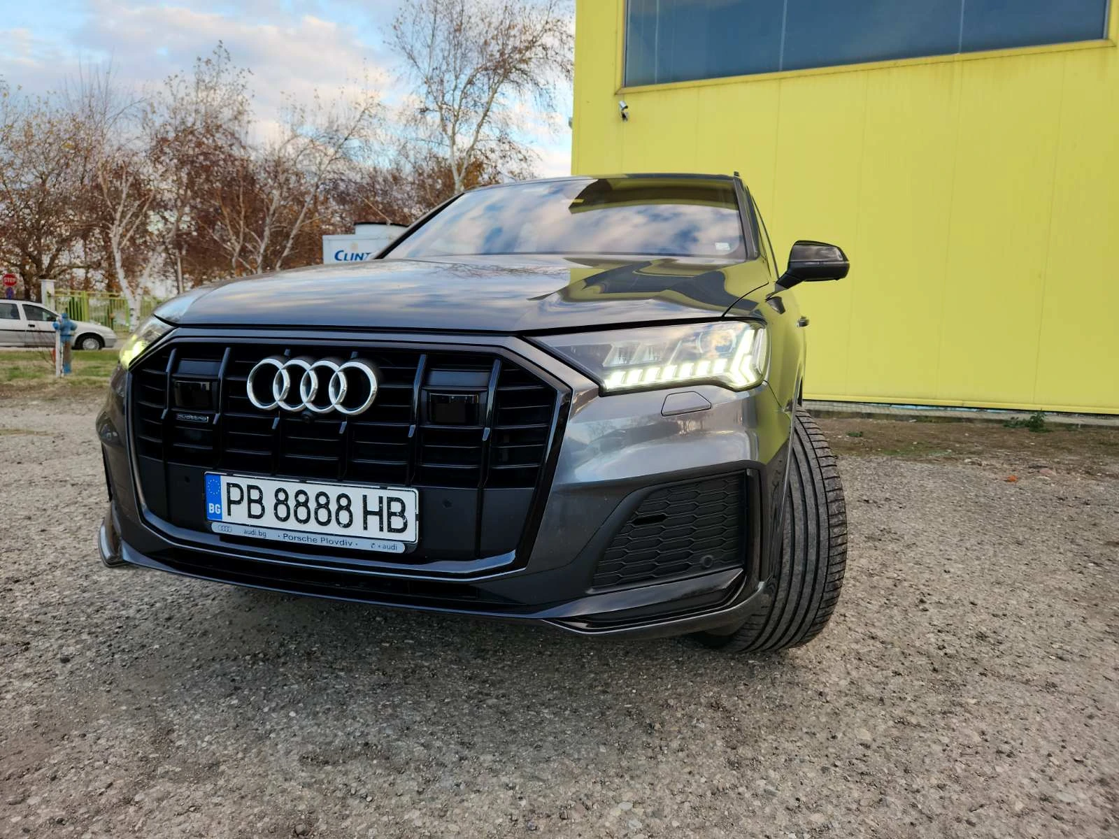 Audi Q7 50TDI S-Line QuattroHibrid Перфектна!!! - [1] 