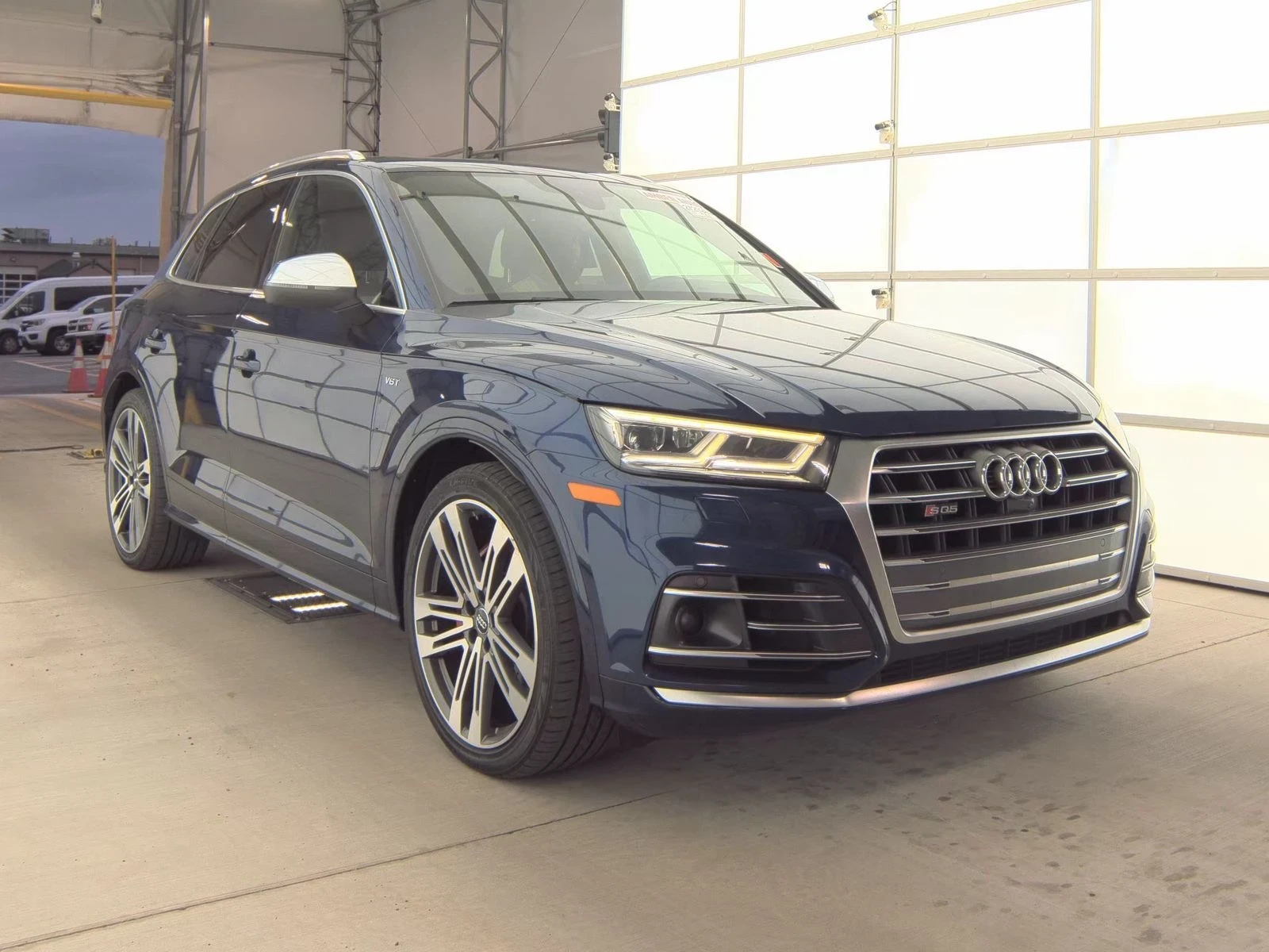 Audi Q8 Prestige* S-line* B&O* Камера* Пано* Подгрев - изображение 3