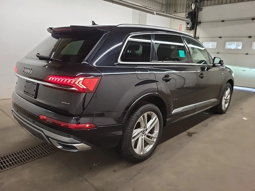 Audi Q7 * KOMFORT * CARFAX * БЕЗ ПЪРВОНАЧАЛНА ВНОСКА - изображение 3
