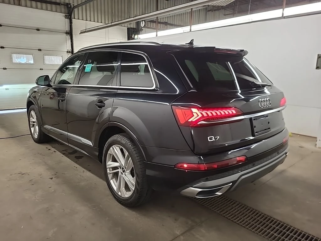 Audi Q7 * KOMFORT * CARFAX * БЕЗ ПЪРВОНАЧАЛНА ВНОСКА - изображение 4