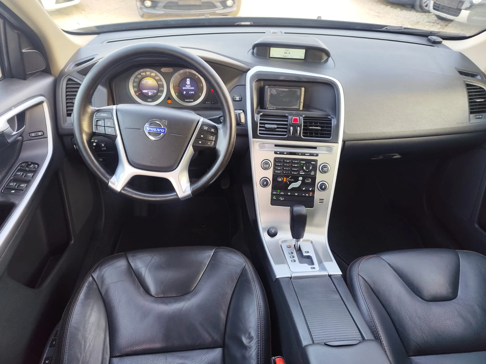 Volvo XC60 2.4 дизел 4х4 - изображение 10