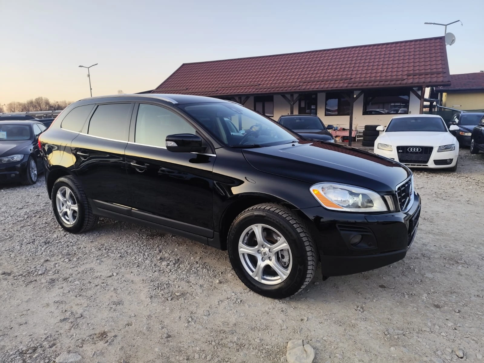 Volvo XC60 2.4 дизел 4х4 - изображение 3