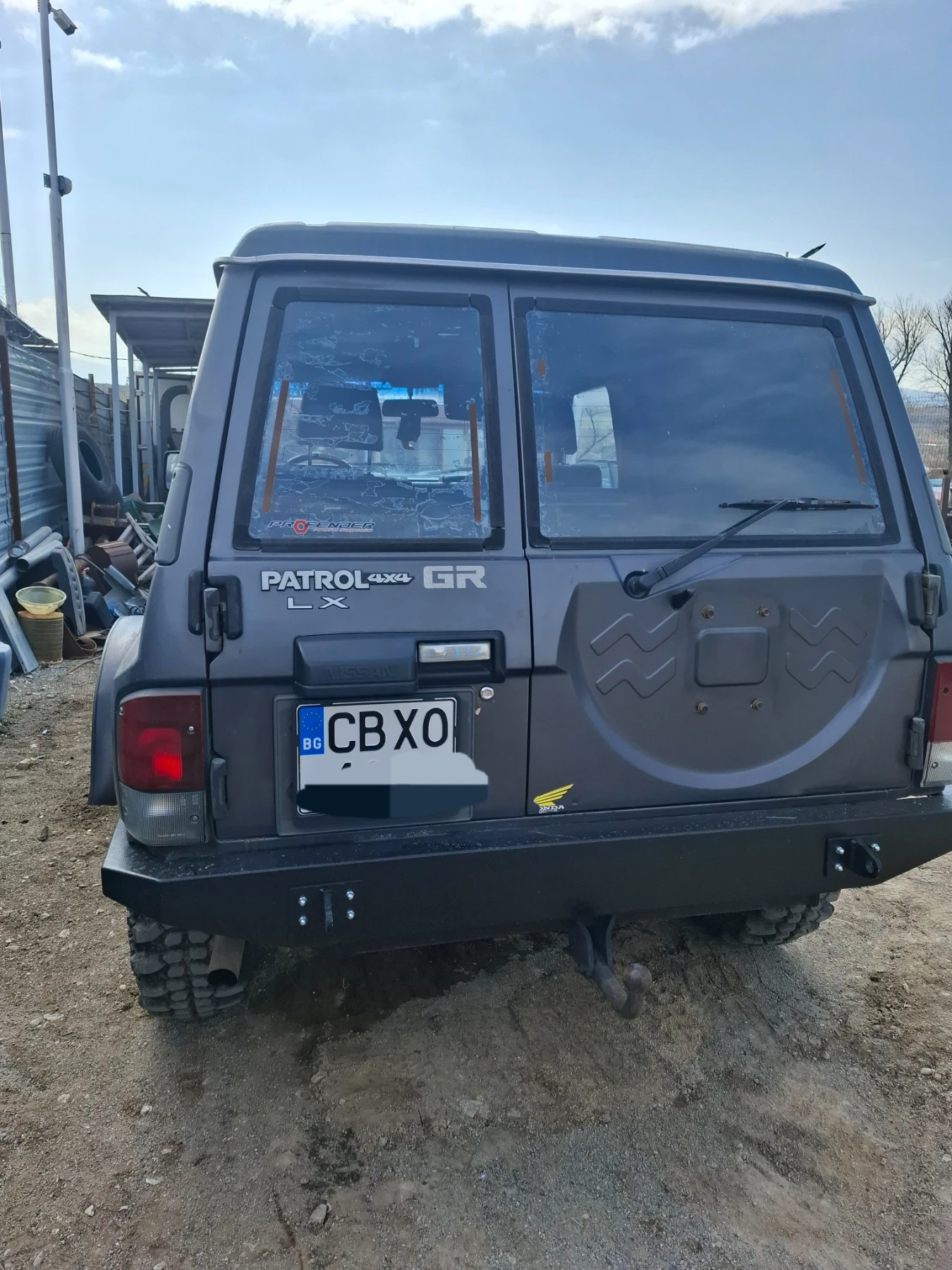 Nissan Patrol Y 60, снимка 2 - Автомобили и джипове - 53858759