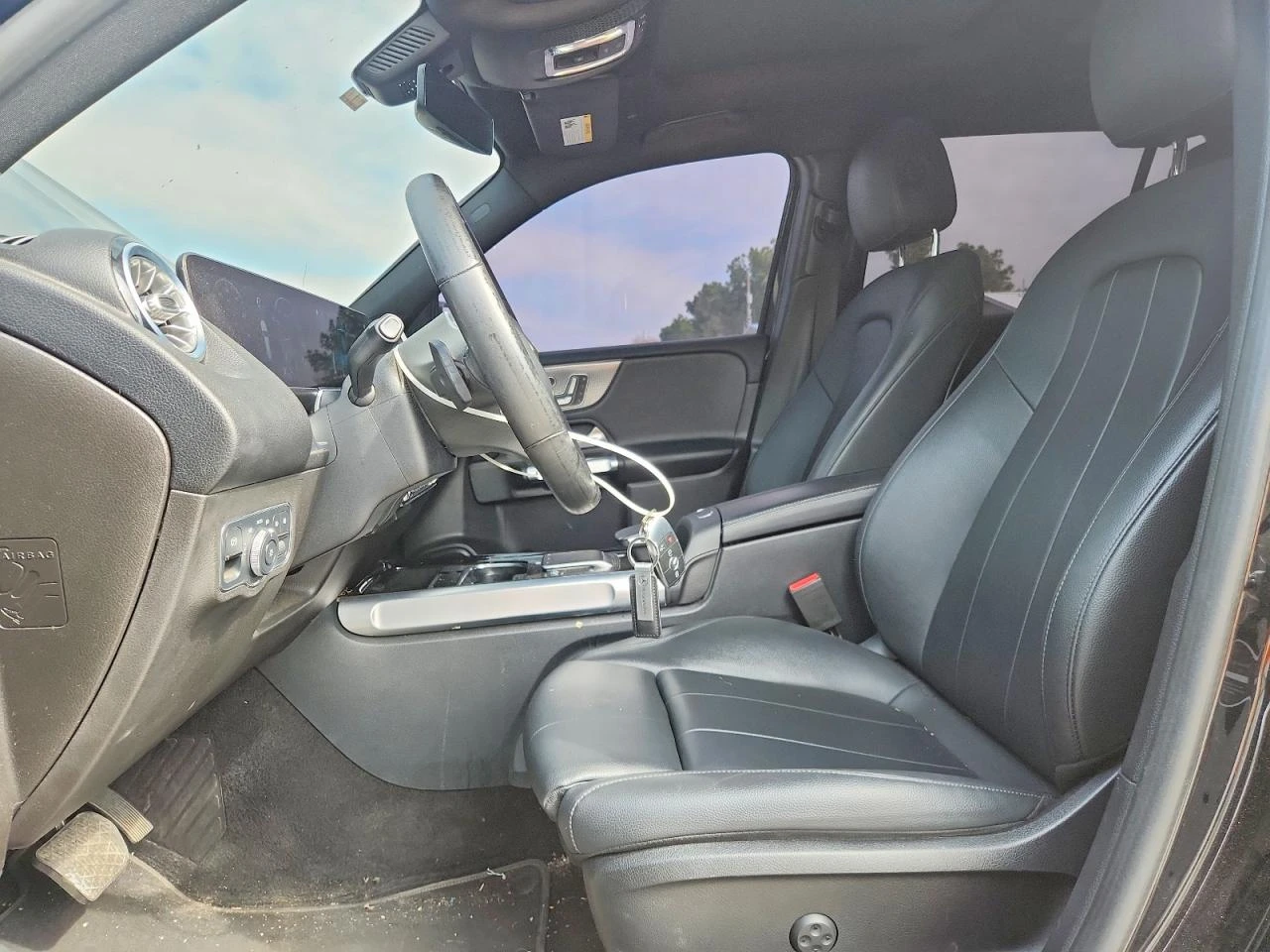 Mercedes-Benz GLB 2.0l 250 4Matic, снимка 7 - Автомобили и джипове - 54194101