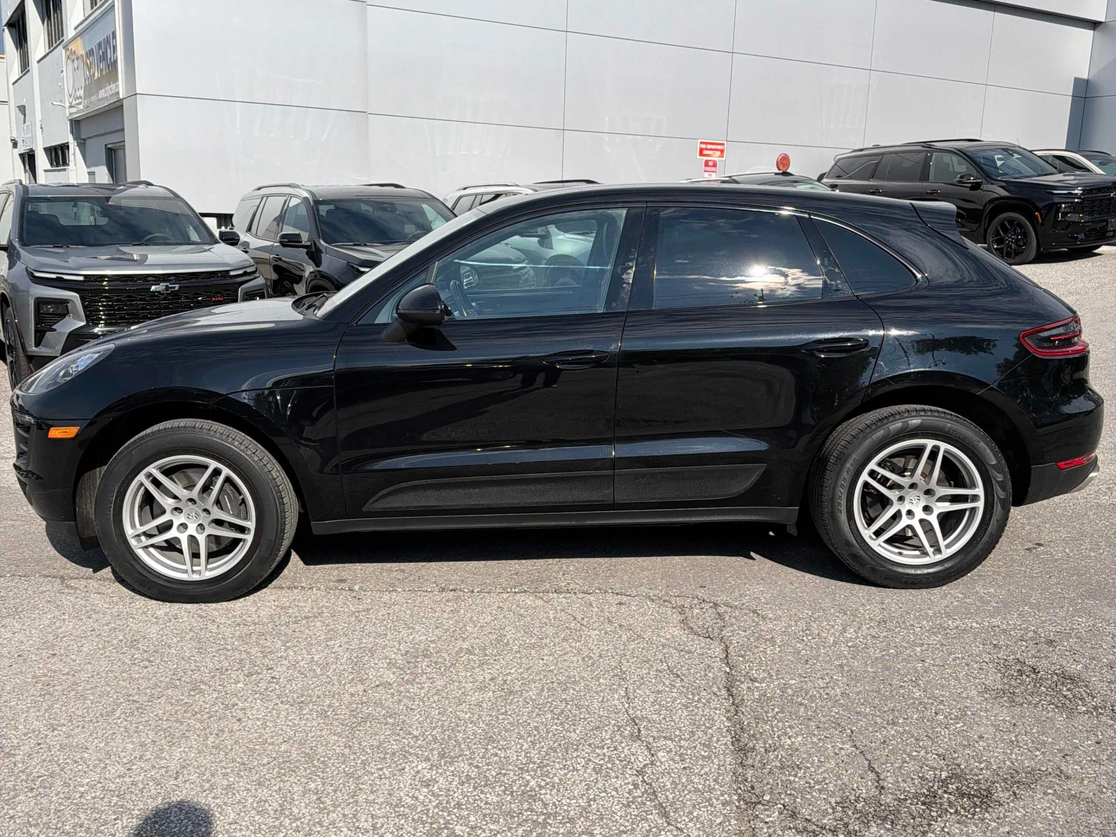 Porsche Macan AWD/Keyless/Lane assist/Bose/Pano, снимка 4 - Автомобили и джипове - 54978529