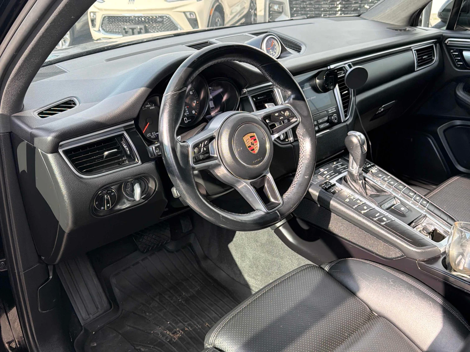 Porsche Macan AWD/Keyless/Lane assist/Bose/Pano, снимка 7 - Автомобили и джипове - 54978529