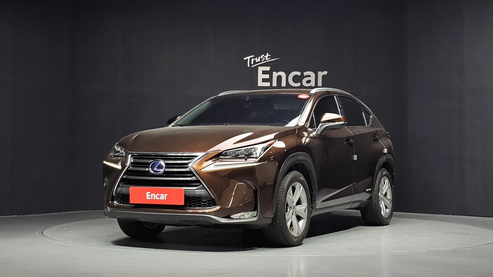 Lexus NX ЕЛ. БАГАЖНИК* BLIND SPOT* ЛЮК* КРАЙНА ЦЕНА