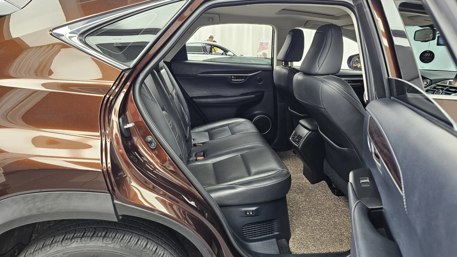 Lexus NX ЕЛ. БАГАЖНИК* BLIND SPOT* ЛЮК* КРАЙНА ЦЕНА, снимка 12 - Автомобили и джипове - 55385859