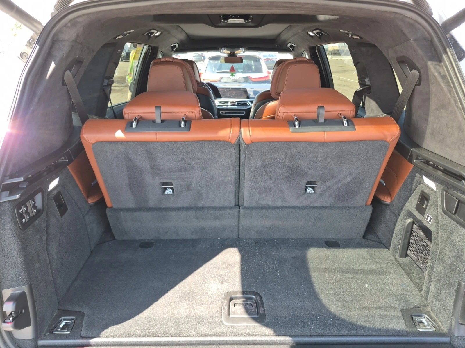 BMW X7 М ПАКЕТ/XDRIVE40I/CARFAX/ФИНАНСИРАНЕ, снимка 15 - Автомобили и джипове - 55827658