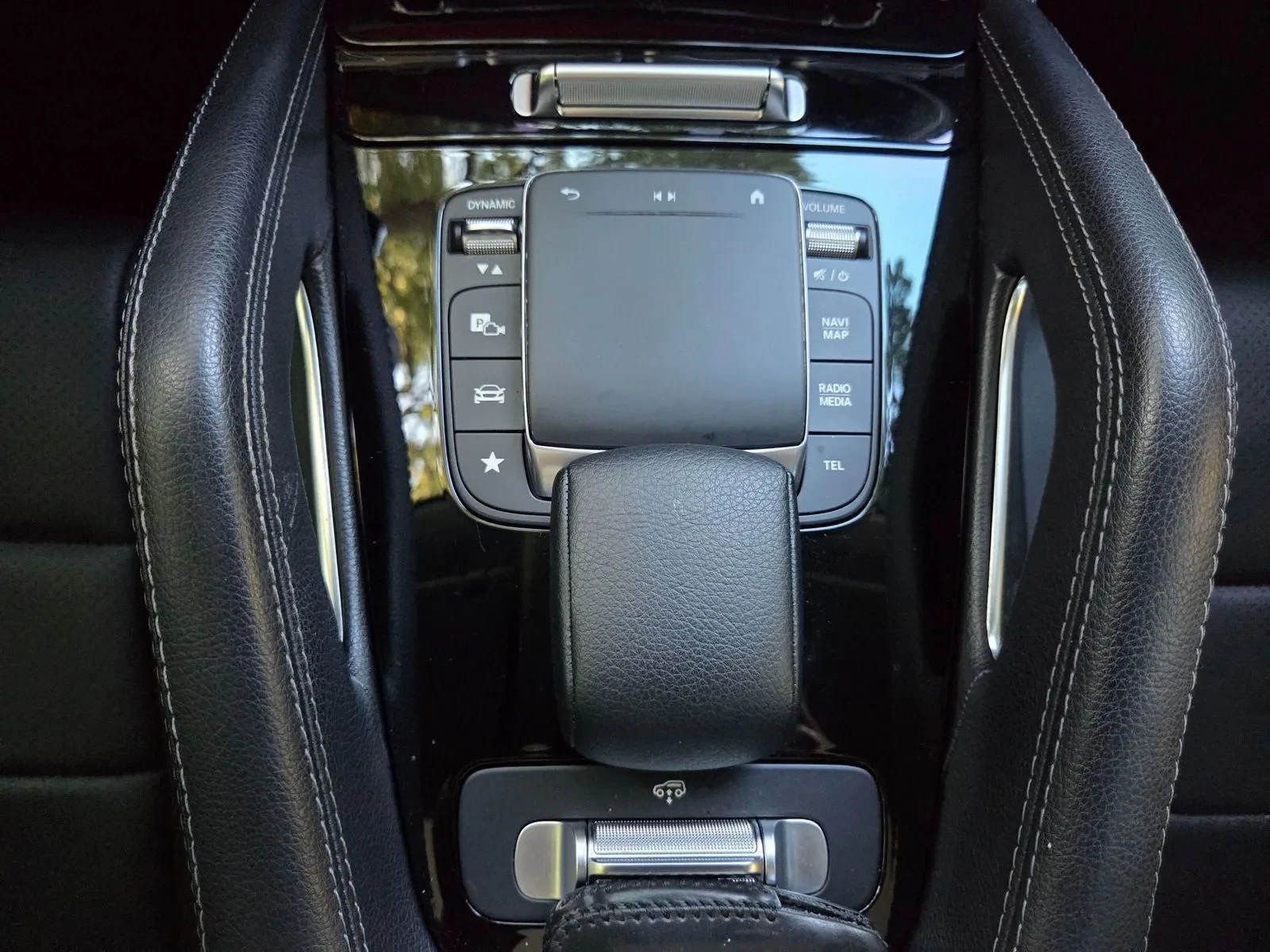 Mercedes-Benz GLE 300 4MATIC * AIRMATIC , снимка 14 - Автомобили и джипове - 56310846