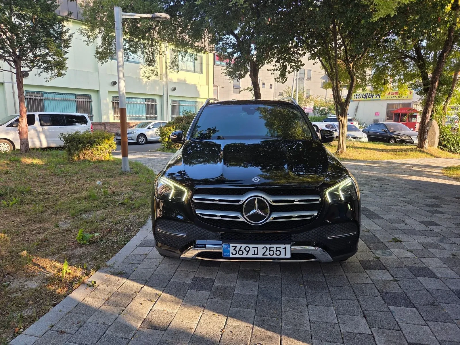 Mercedes-Benz GLE 300 4MATIC * AIRMATIC , снимка 3 - Автомобили и джипове - 56310846