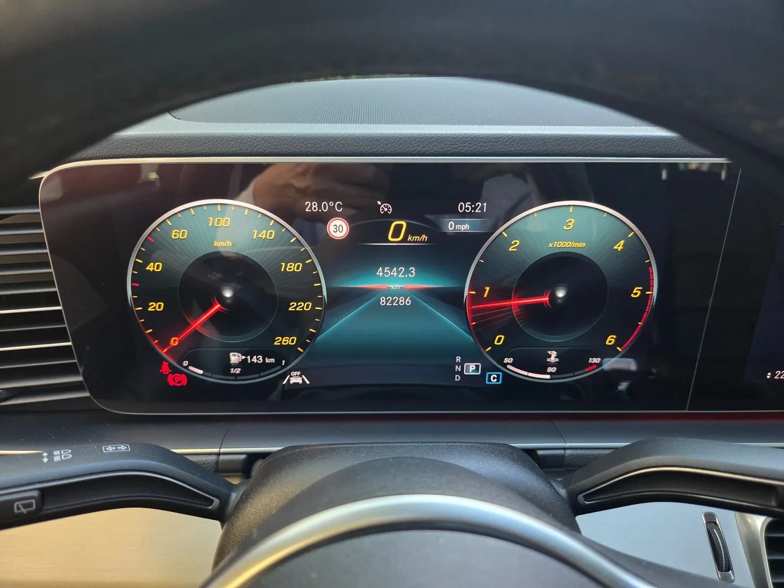 Mercedes-Benz GLE 300 4MATIC * AIRMATIC , снимка 9 - Автомобили и джипове - 56310846