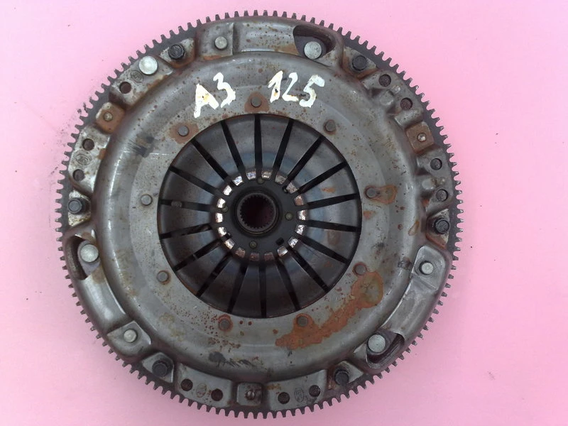 Маховик комплект със съединител за Ауди А3 1.8 125к.с (2)