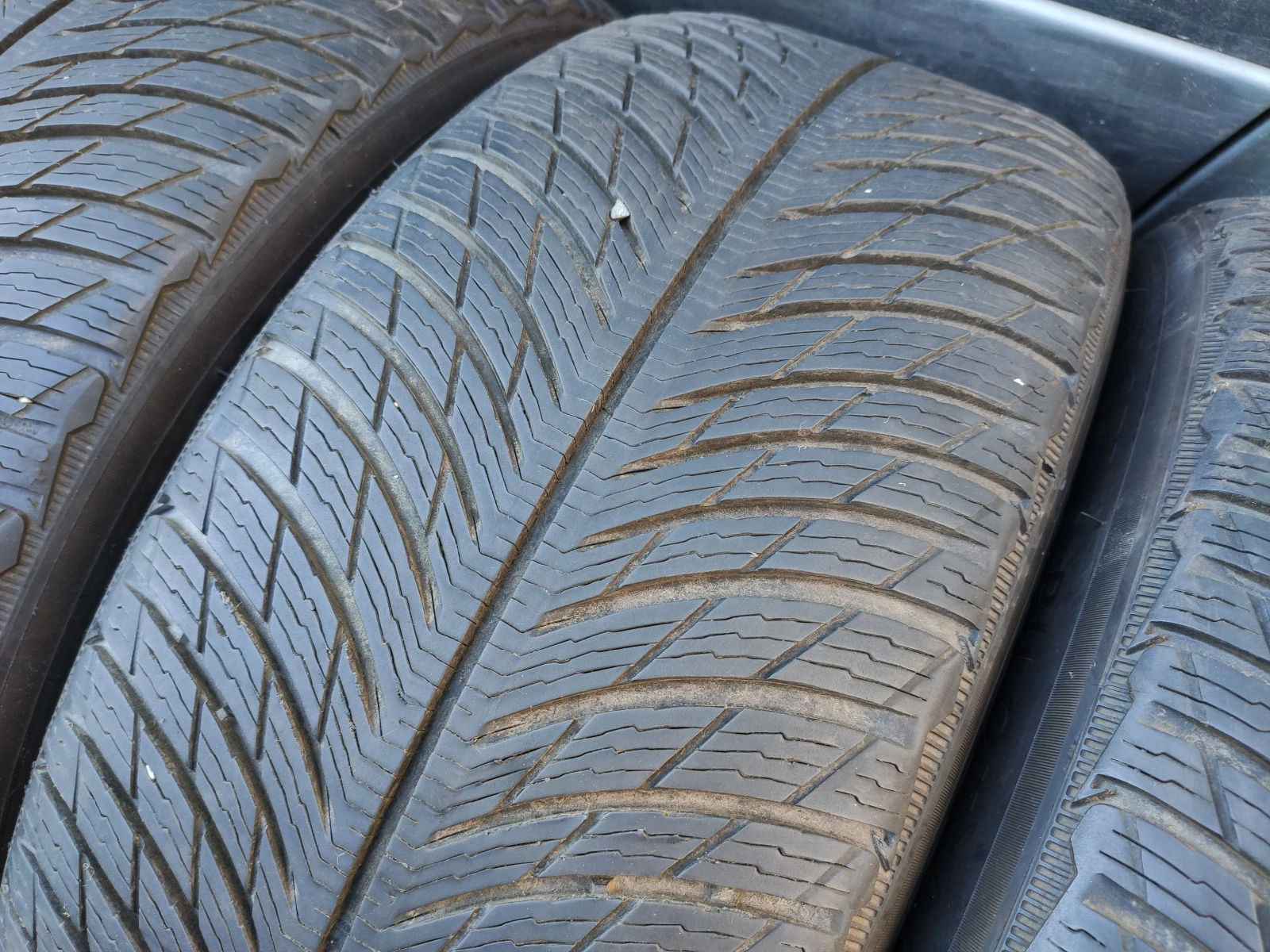  235/55R17 | Mobile.bg   2