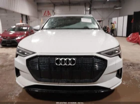 Audi E-Tron Premium Quattro, снимка 10