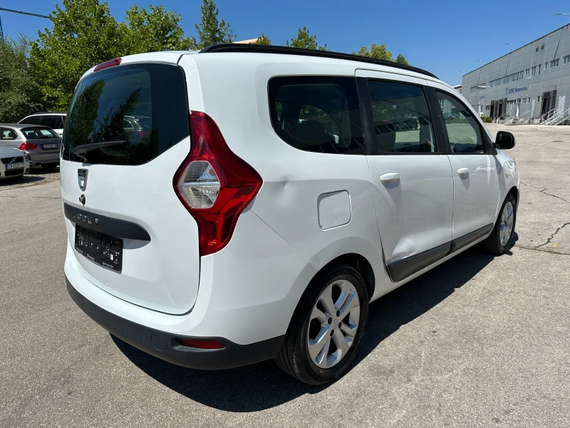 Dacia Lodgy 1.5dci/6 скорости/07.2017г/ЕURO6, снимка 4 - Автомобили и джипове - 46807191