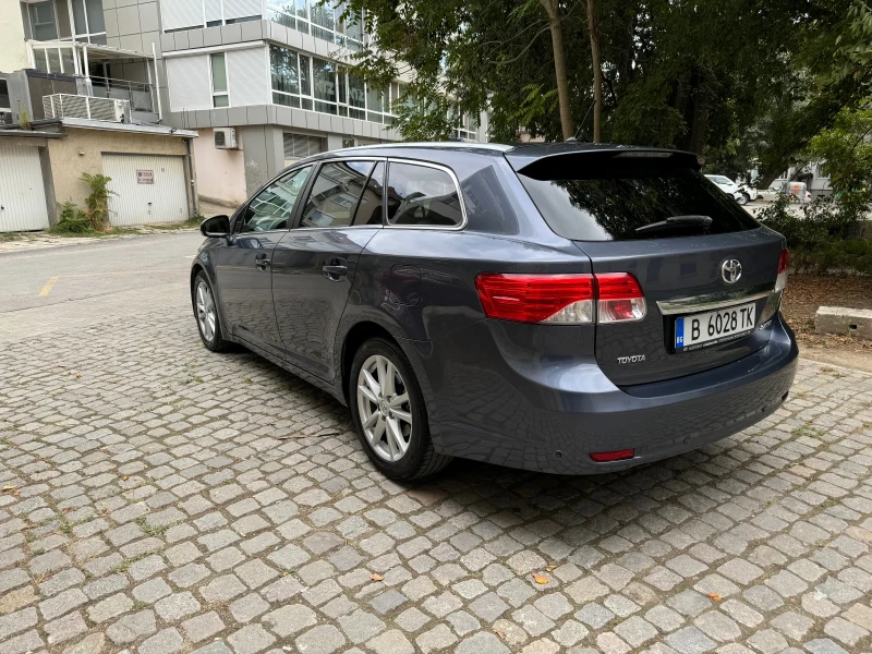 Toyota Avensis, снимка 3 - Автомобили и джипове - 47344854