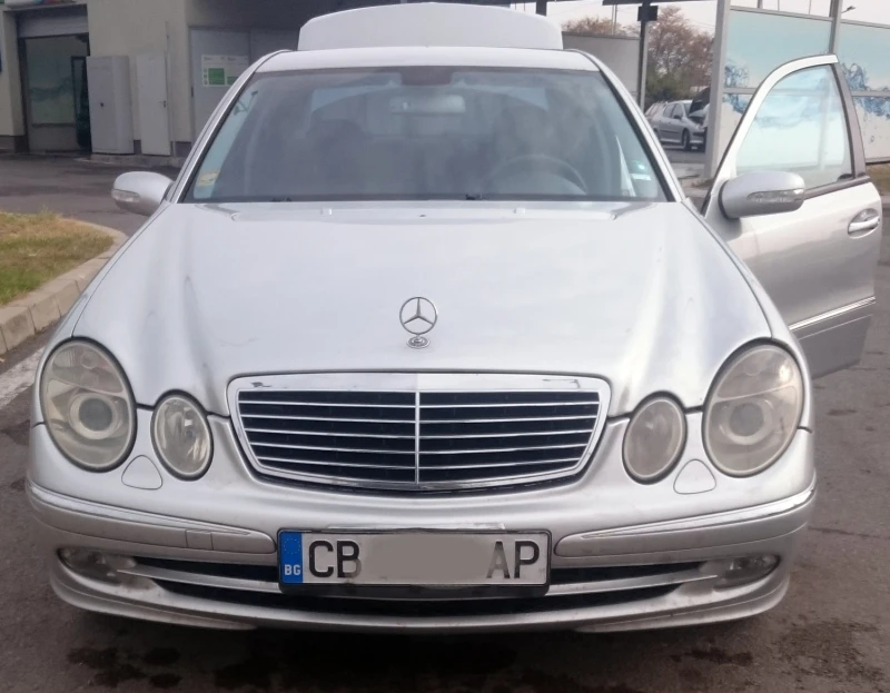 Mercedes-Benz E 320 Avantgarde, снимка 4 - Автомобили и джипове - 47825685