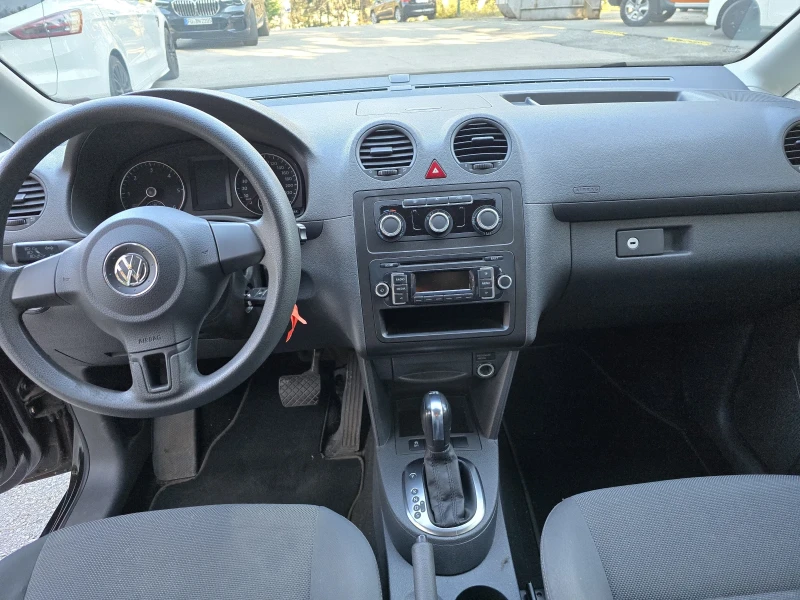 VW Caddy, снимка 12 - Автомобили и джипове - 48032441