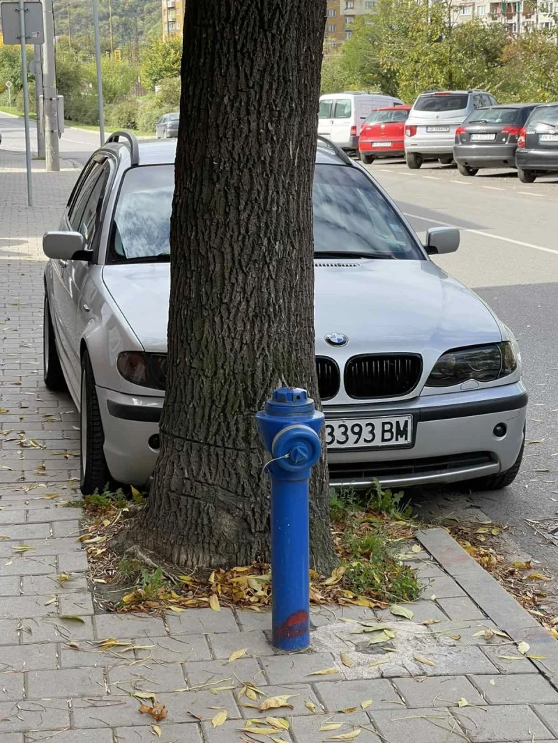 BMW 320 320D Facelift, снимка 1 - Автомобили и джипове - 48932853