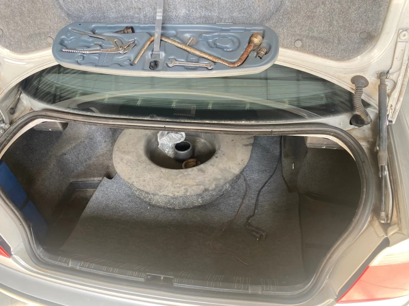 BMW 325 LPG, снимка 9 - Автомобили и джипове - 52640603