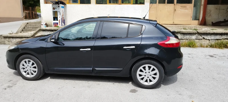 Renault Megane 1.5 dci 110, снимка 9 - Автомобили и джипове - 52848532