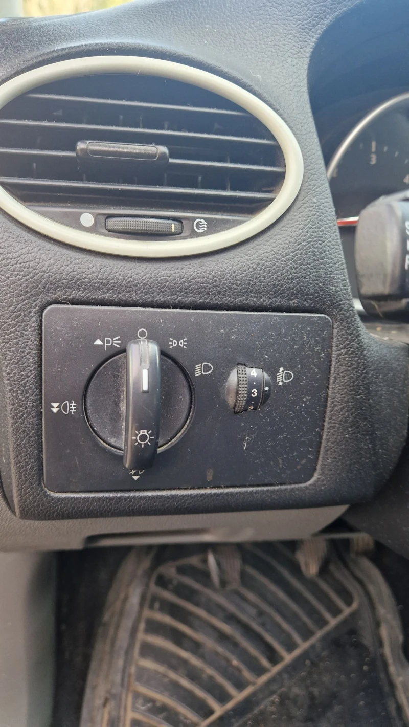 Ford Focus 1.6HDI - на части, снимка 10 - Автомобили и джипове - 52152107