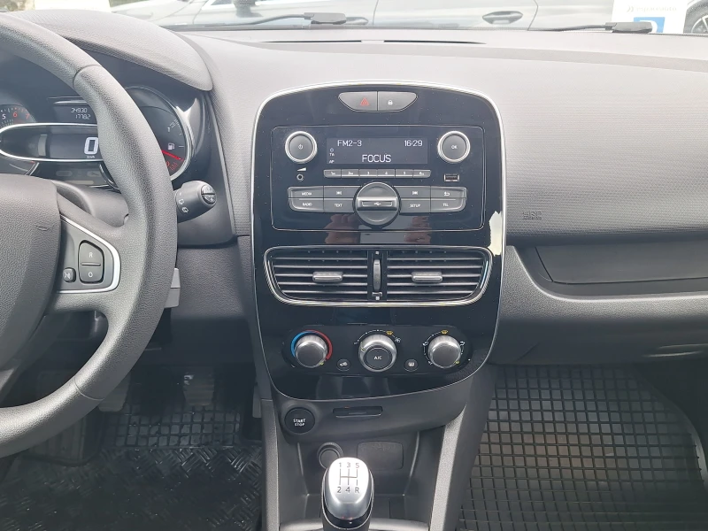 Renault Clio TCe 75к.с., снимка 10 - Автомобили и джипове - 52534508