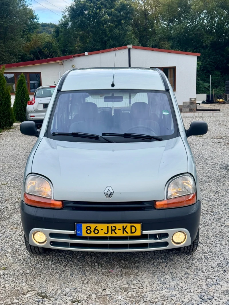 Renault Kangoo 1.4 АВТОМАТ БГ РЕГИСТРАЦИЯ НАПЪЛНО ОБСЛУЖЕН, снимка 2 - Автомобили и джипове - 53008402