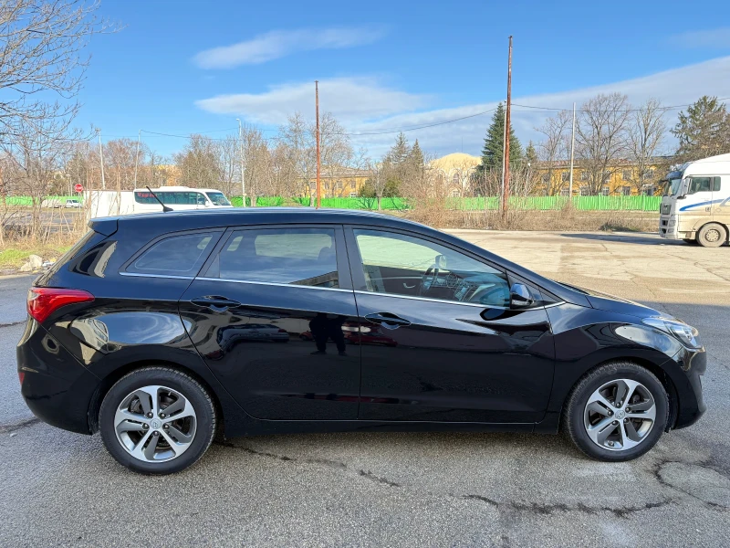 Hyundai I30 1.6 CRDi / AUTOMATIC / FACELIFT, снимка 3 - Автомобили и джипове - 53115084