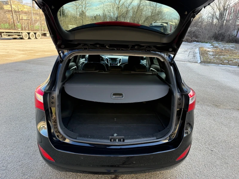 Hyundai I30 1.6 CRDi / AUTOMATIC / FACELIFT, снимка 15 - Автомобили и джипове - 53115084