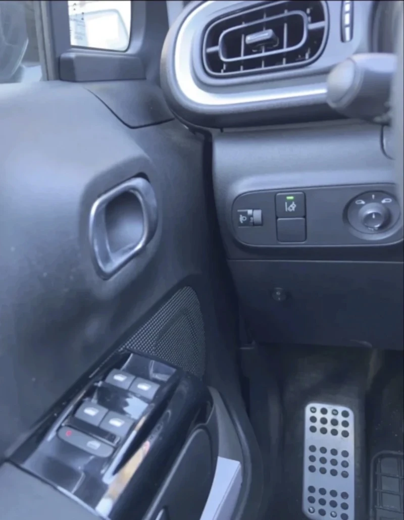 Citroen C3 1.6 HDI ОТЛИЧЕН !, снимка 4 - Автомобили и джипове - 53389700