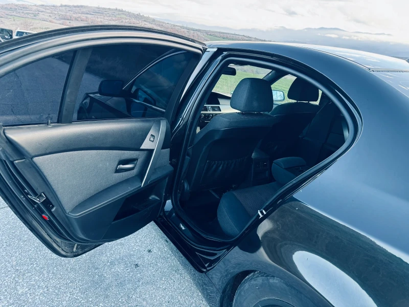 BMW 525 E60, снимка 5 - Автомобили и джипове - 53500136