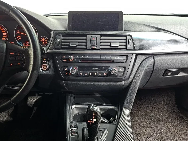 BMW 320 d, снимка 13 - Автомобили и джипове - 54202240