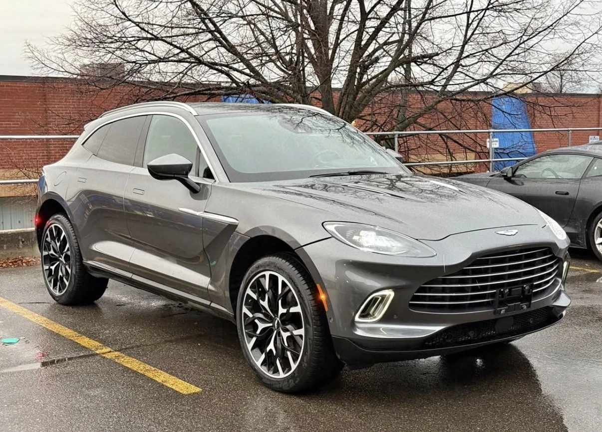 Aston Martin DBX ОБДУХВАНЕ * * CLEAN CARFAX * * АВТО КРЕДИТ * * , снимка 1