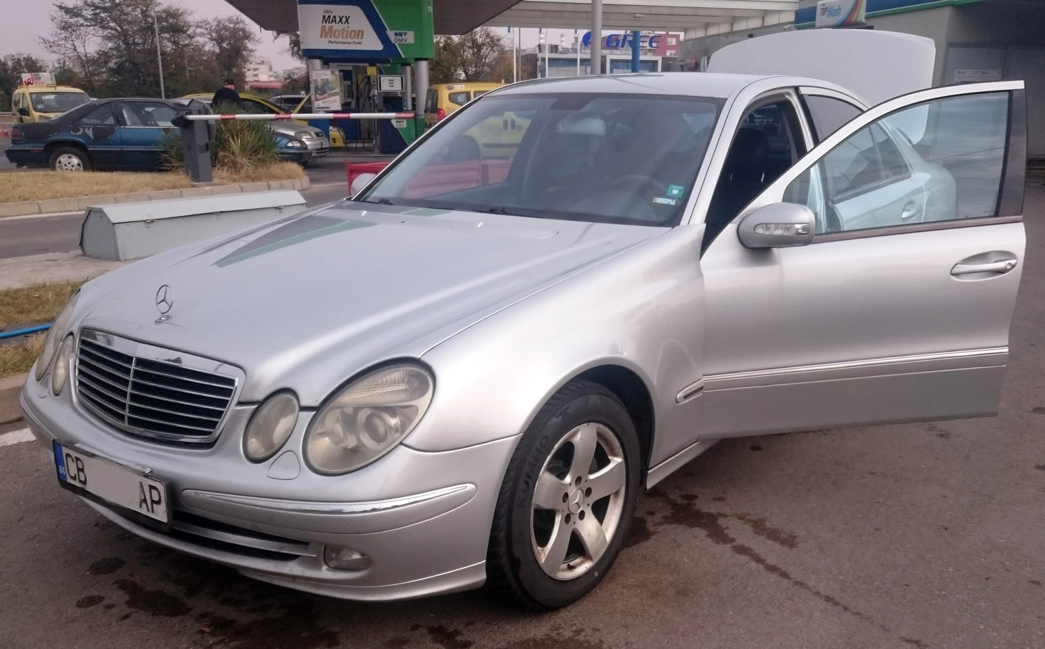 Mercedes-Benz E 320 Avantgarde - изображение 5