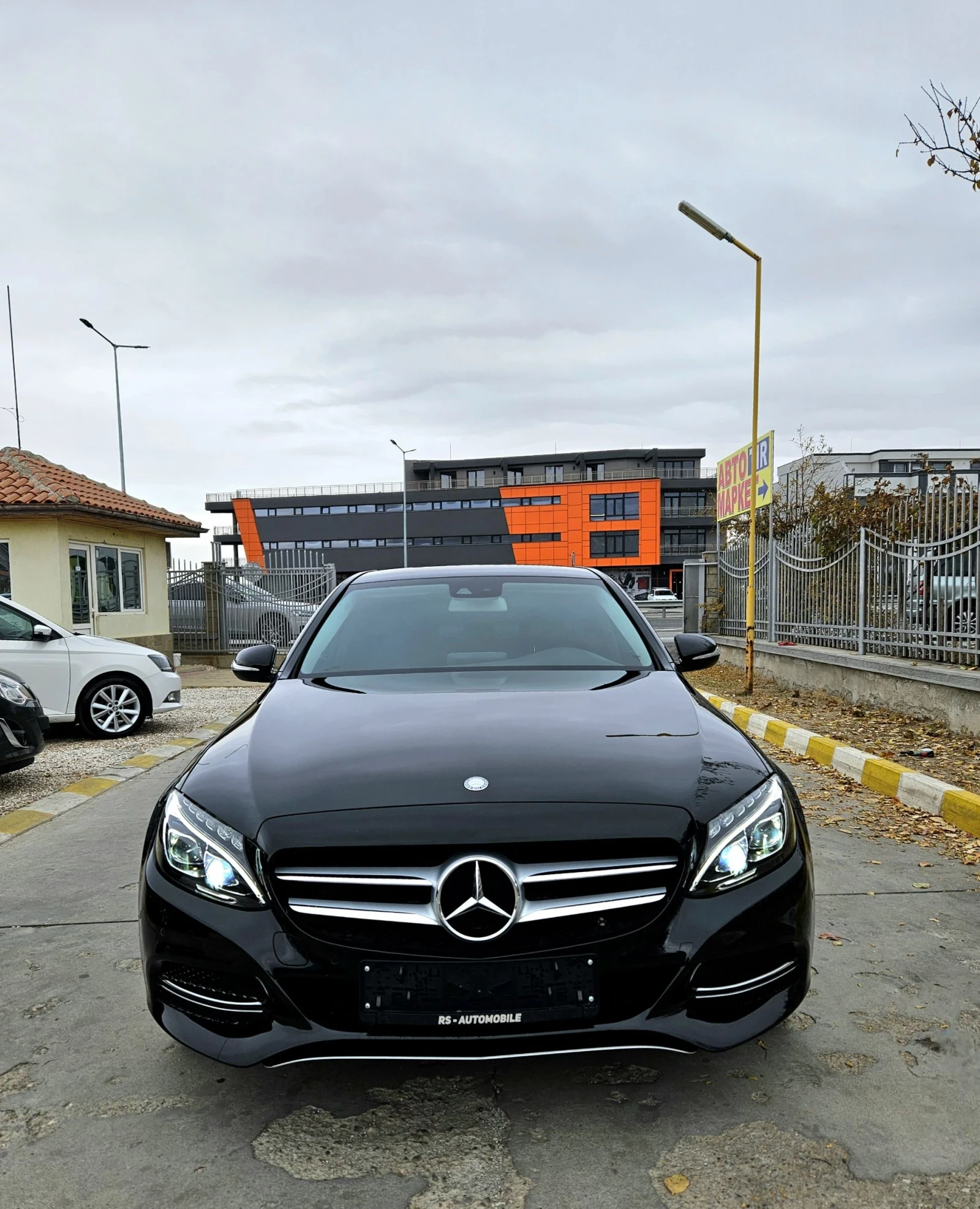 Mercedes-Benz C 200 Business AMG 2.0i 7G F1 119.000 км Евро6 - изображение 2