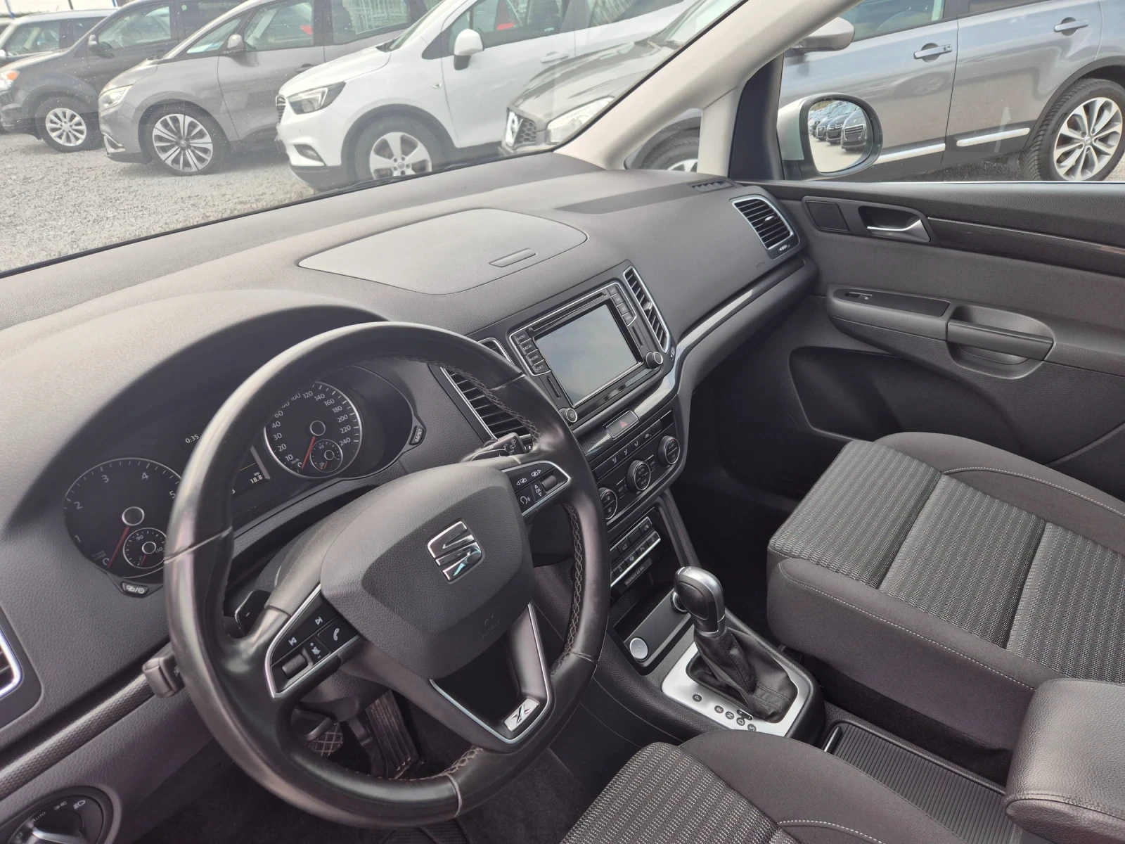Seat Alhambra 2.0 TDI DSG Xcellence - изображение 9