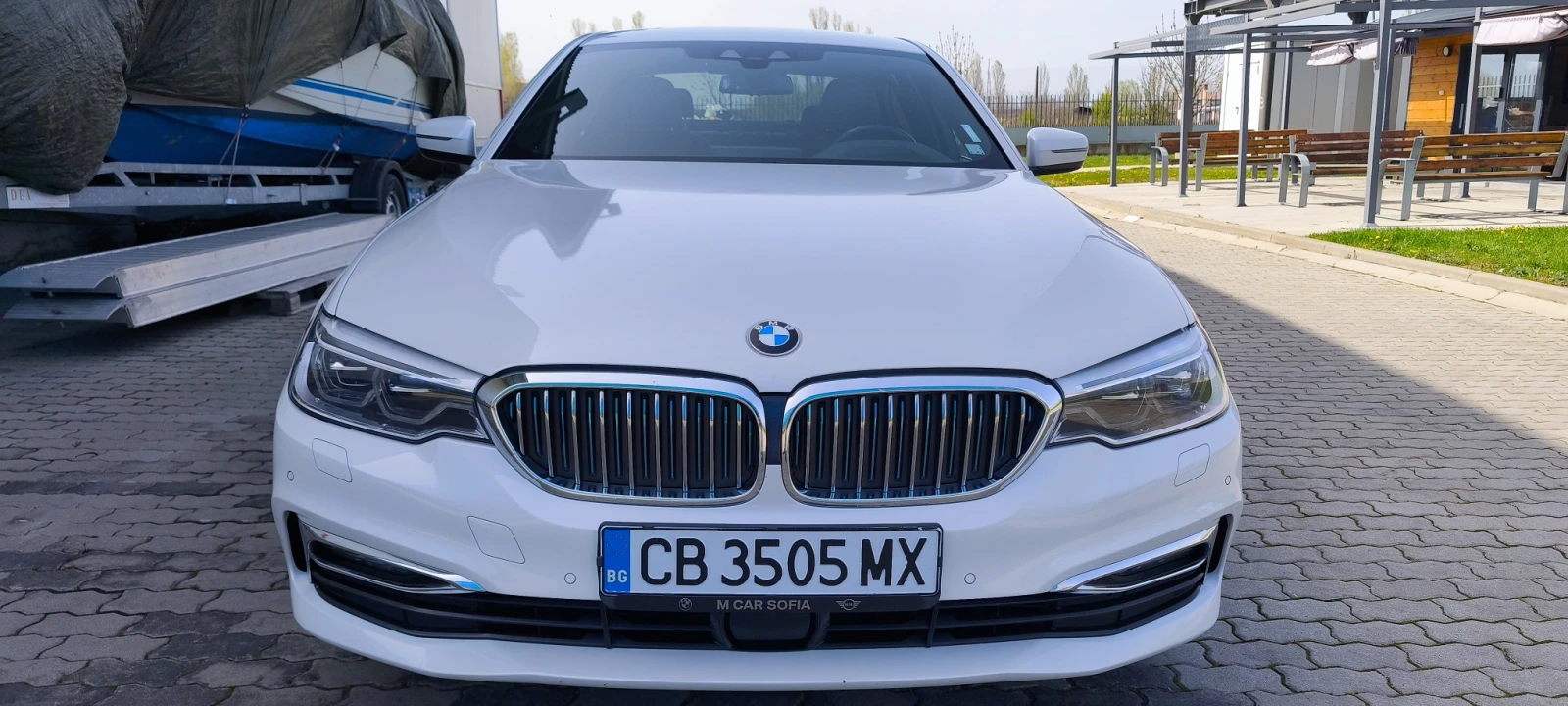 BMW 530E iPerformance 252 к.с. - изображение 2