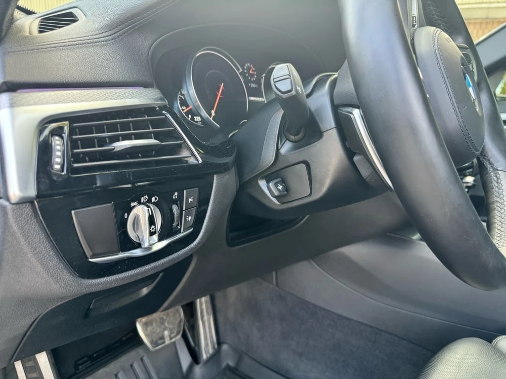 BMW 550 * M550i xDrive * CARFAX * ���� �� �� | Mobile.bg � ����������� 13