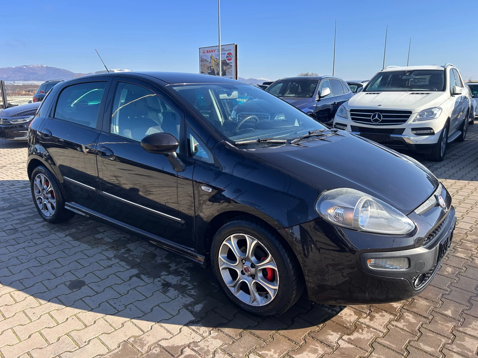 Fiat Punto EVO 1.4i EURO 5 - изображение 4