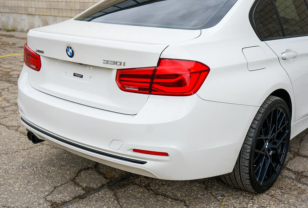 BMW 330 xDrive AWD АвтоКредит  (ЦЕНА ДО БГ) - изображение 3