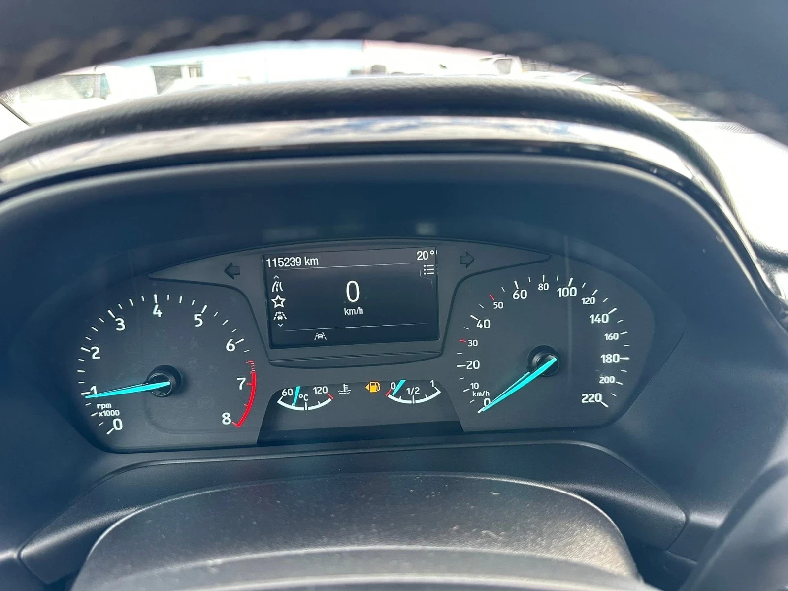 Ford Fiesta 1.0 EcoBoost - изображение 8