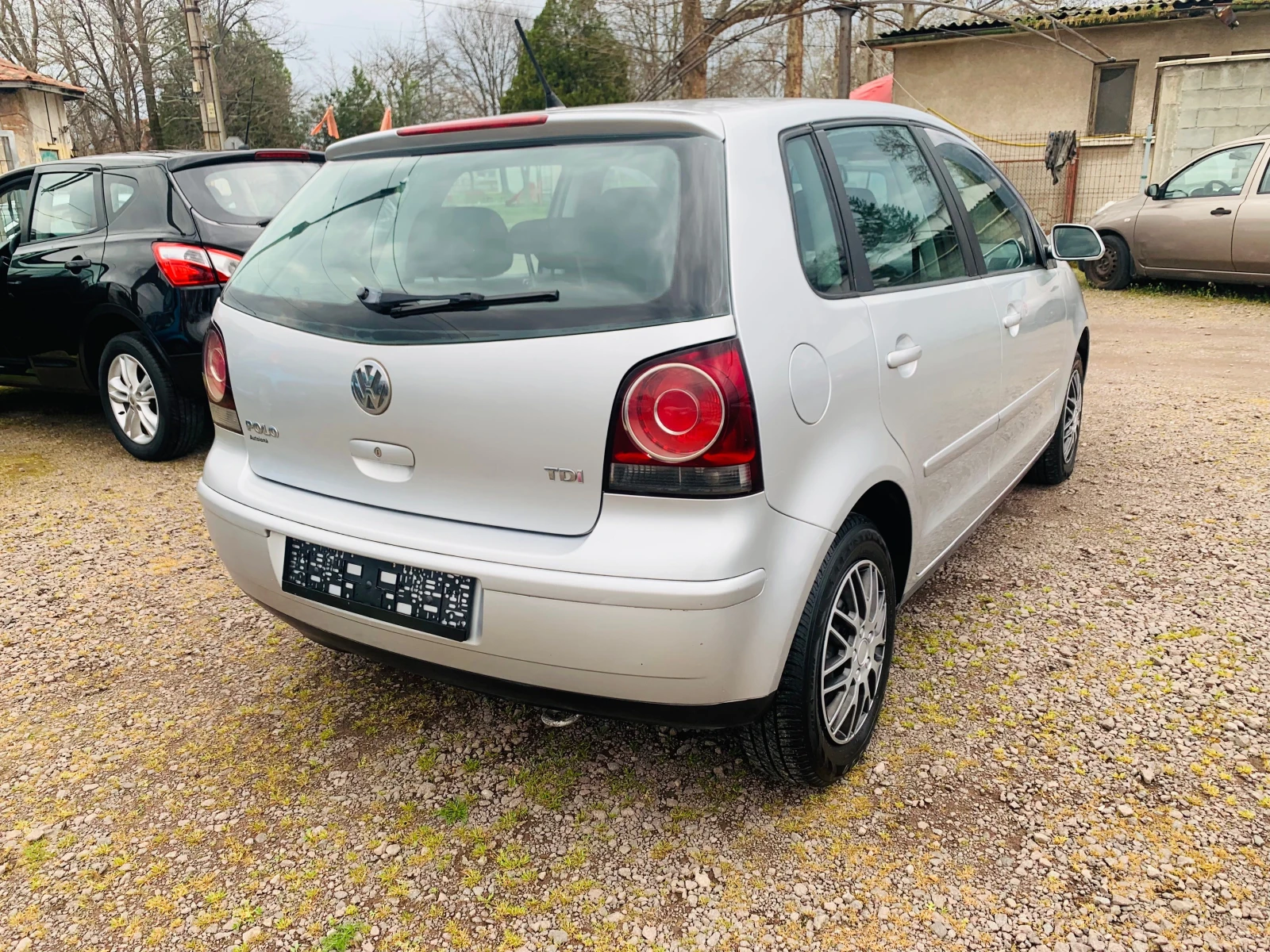 VW Polo 1.4tdi НОВА!!!, снимка 7 - Автомобили и джипове - 54057294