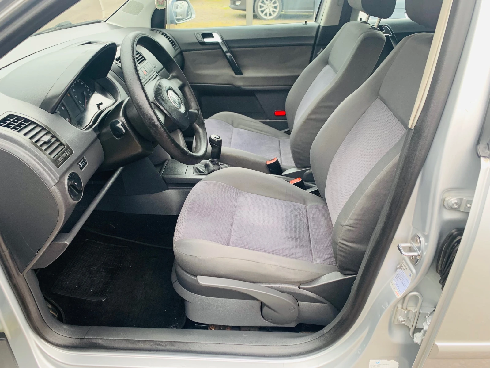 VW Polo 1.4tdi НОВА!!!, снимка 10 - Автомобили и джипове - 54057294