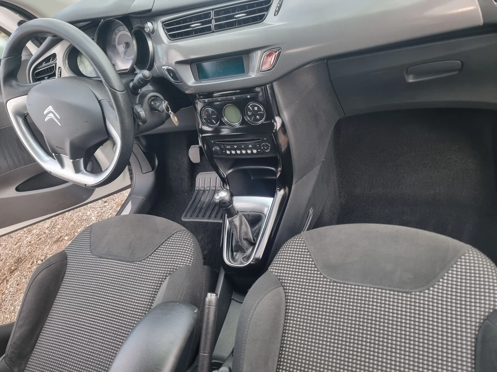 Citroen C3 1, 6HDI exclusive, снимка 11 - Автомобили и джипове - 54068150