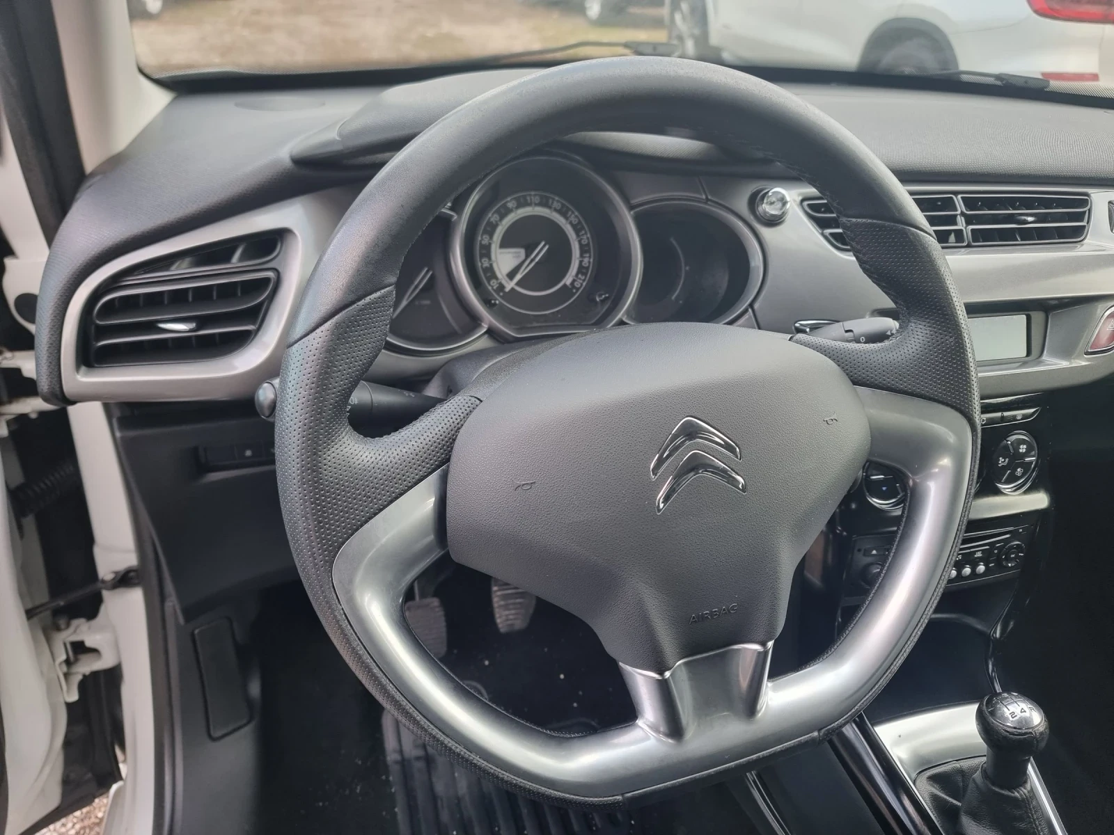 Citroen C3 1, 6HDI exclusive, снимка 10 - Автомобили и джипове - 54068150